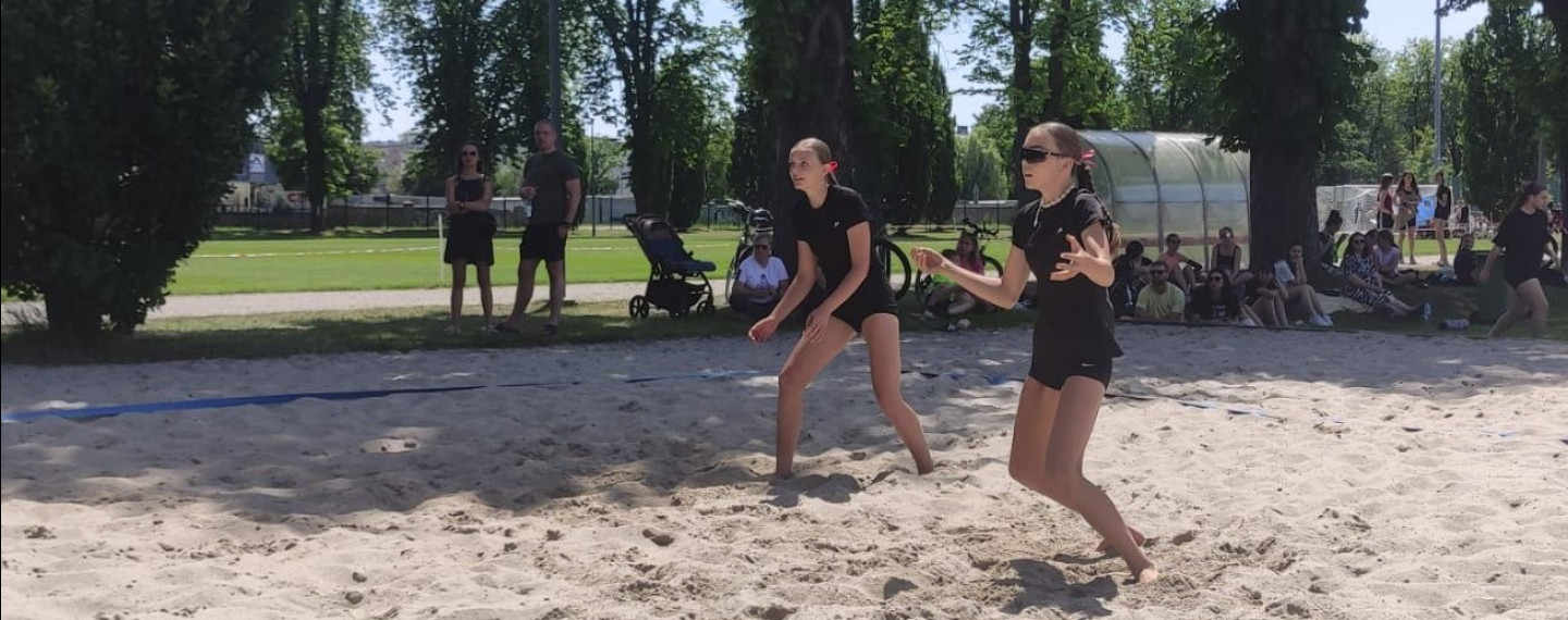 Plażówka dla kobiet - 6 września zapraszamy na jeszcze jeden turniej siatkówki